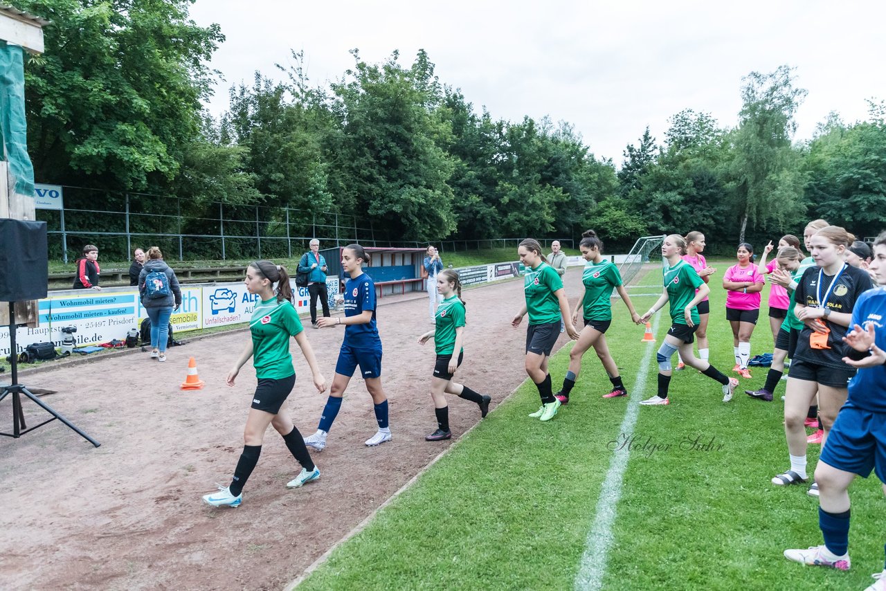 Bild 72 - Loewinnen Cup